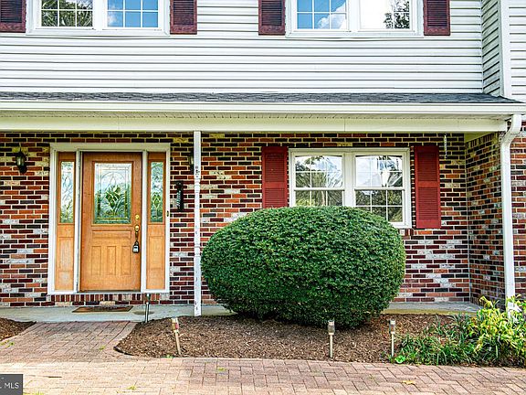 2nd image of 2105 Laurel Brook Rd