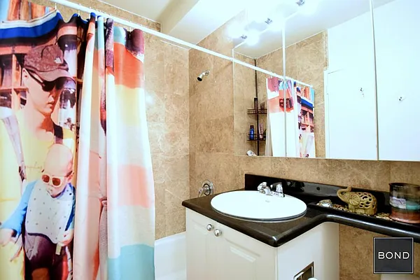 Rented by Bond New York | media 21