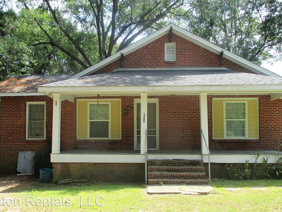2nd image of 1200 McDonald Ave