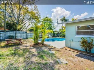 10922 Valencia Ave, Seminole, FL 33772