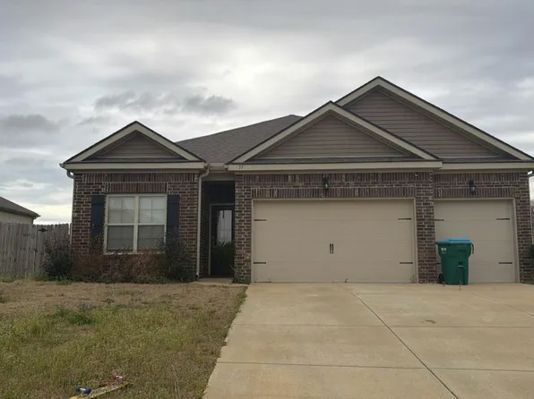 55 Beau Wilkes Ln, Oakland, TN 38060