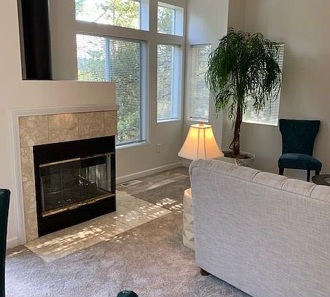 3rd image of 2112 NW Pacific Elm Dr