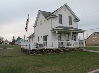 637 N 18th St, Escanaba, MI 49829