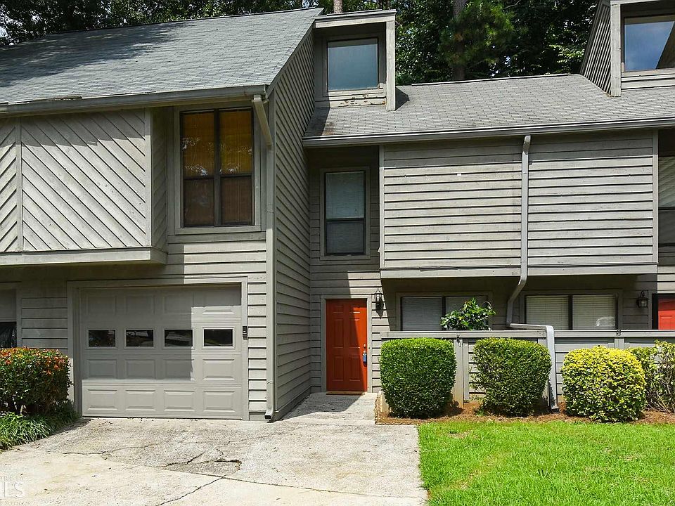 1st image of 1017 Creatwood Cir SE #0