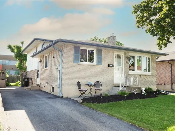 59 Bakersfield Dr, Cambridge, ON N1R 6X8