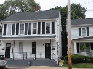 828 Broad St, Chambersburg, PA 17201