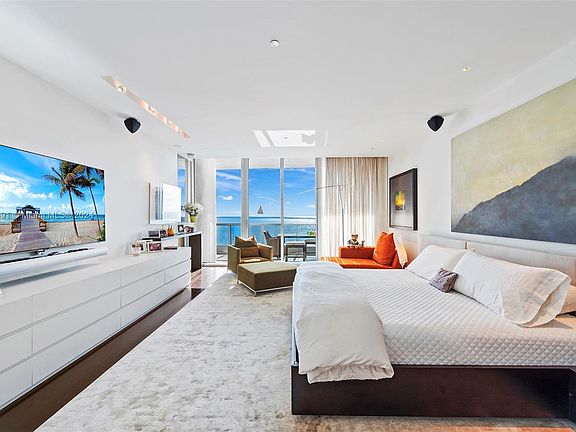 5th image of 5959 Collins Ave APT 1106