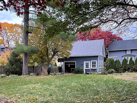 2 car detached barn.