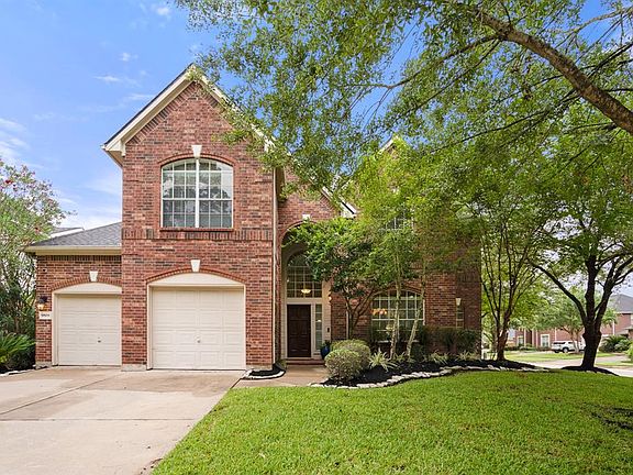 This beautiful 4 bedroom home with 3.5 bathrooms is located directly across from one of the community lakes in a park-like setting.