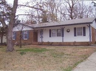 814 Pineburr Rd, Jamestown, NC 27282