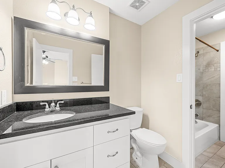 Kempwood Place Townhomes — Photo 22