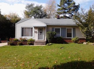 1819 Herrick Ave NE, Grand Rapids, MI