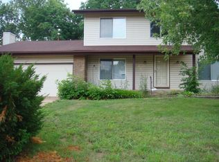 107 Evergreen St, Sterling, VA 20164