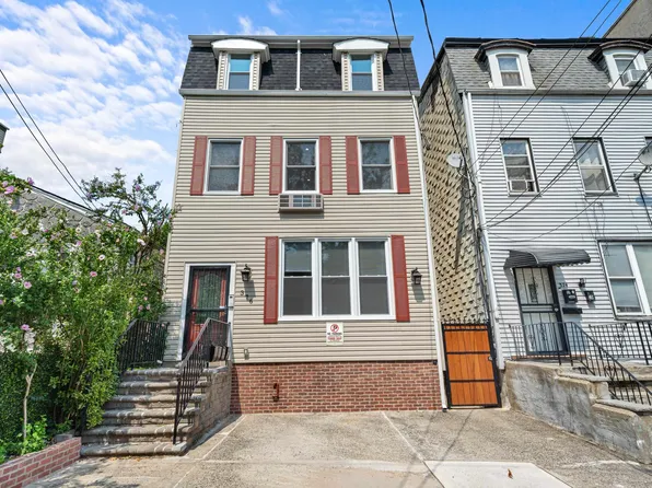 376 Forrest Street image 6 of 7