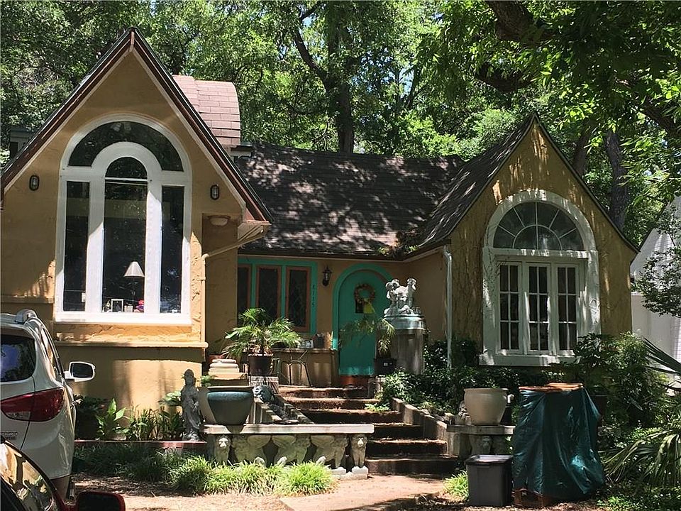1st image of 8715 Groveland Dr