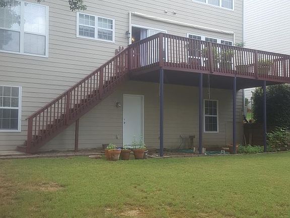 3rd image of 3543 Chasefield Way NE