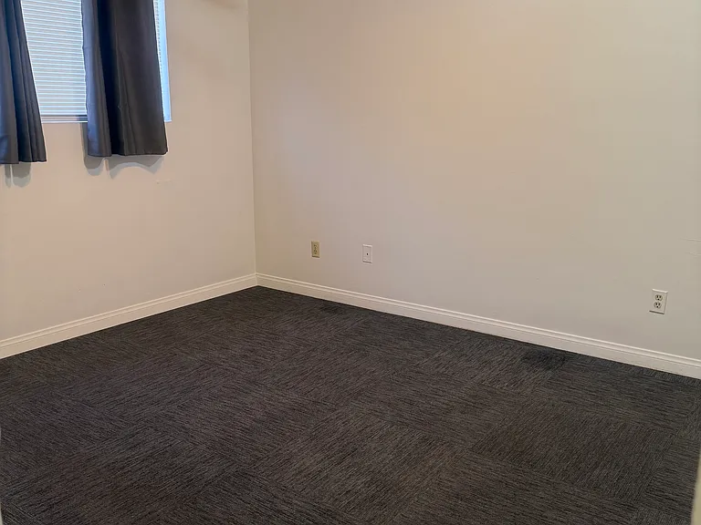 1014 Buena Vista St #5 — Photo 8