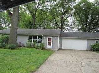 26831 Hallie Rd, Elkhart, IN 46514