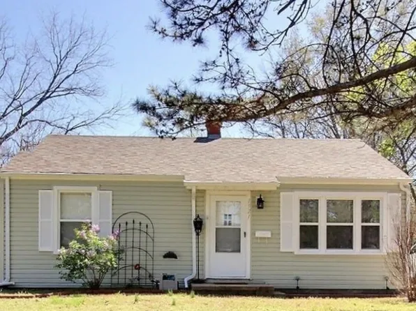 1521 W 19th St N, Wichita, KS 67203