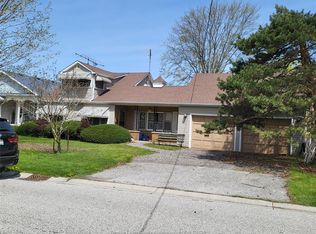 504 Lake Dr, Kingsville, ON N9Y3B9