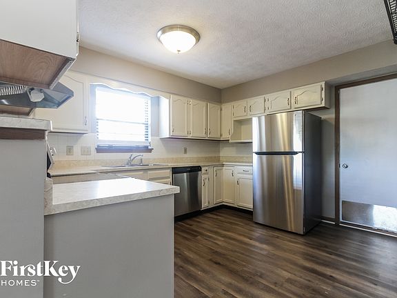 4th image of 8240 Parsley Ln