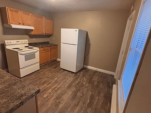 2nd image of 880 Wilson Ave APT 2