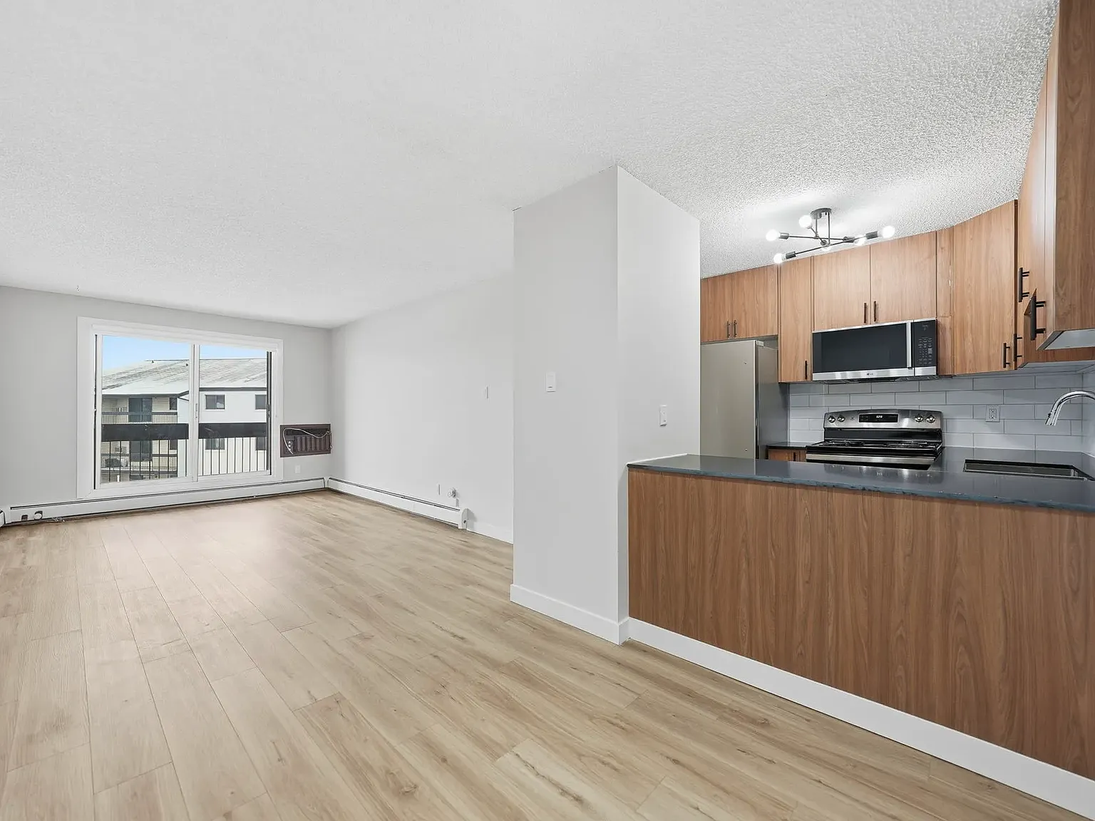 Alan's Place — Photo 2