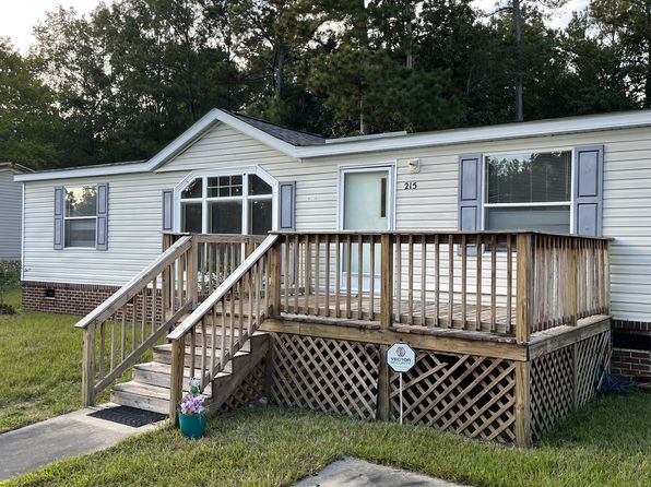 215 Beach Dr