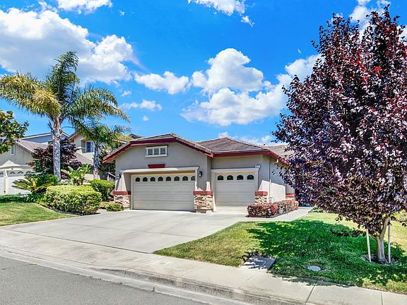3rd image of 6272 Pebble Beach Drive