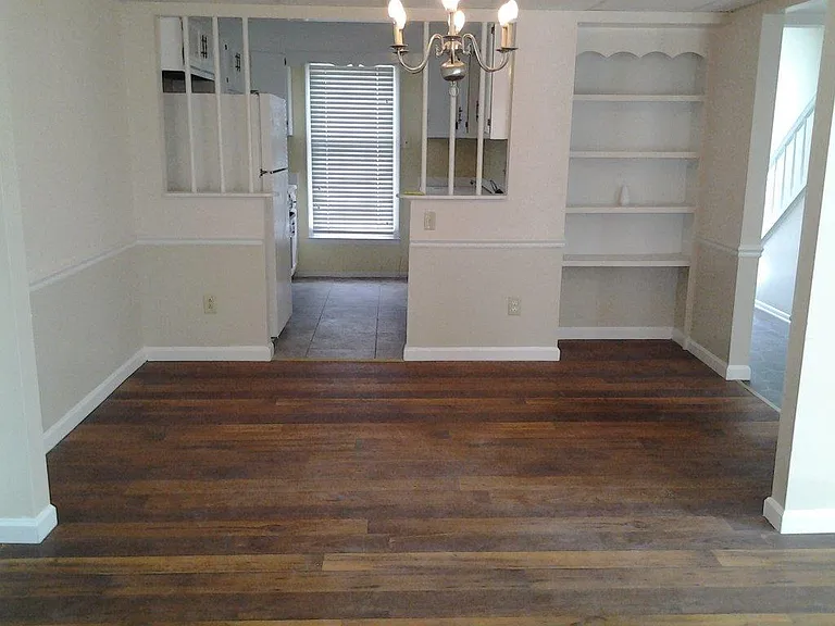 4927 Seabrook Ct — Photo 1
