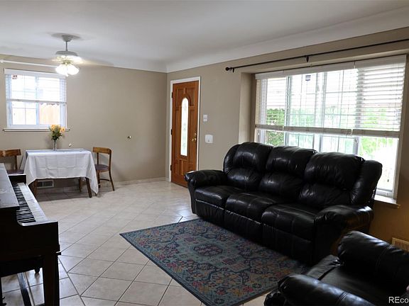 3rd image of 3610 Olive St