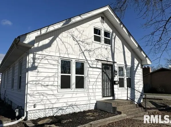 1606 W Copeland St, Marion, IL 62959