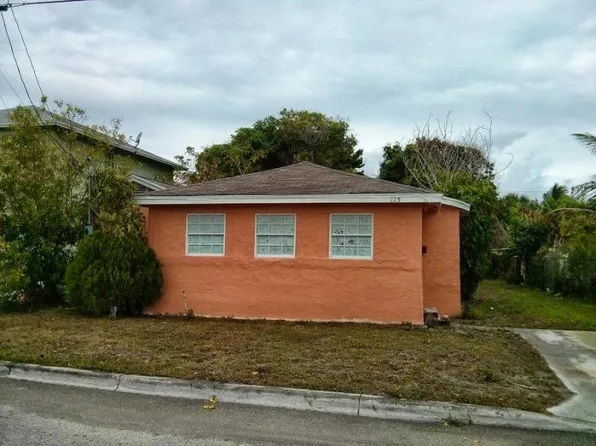 125 NE 11th Ave, Boynton Beach, FL 33435