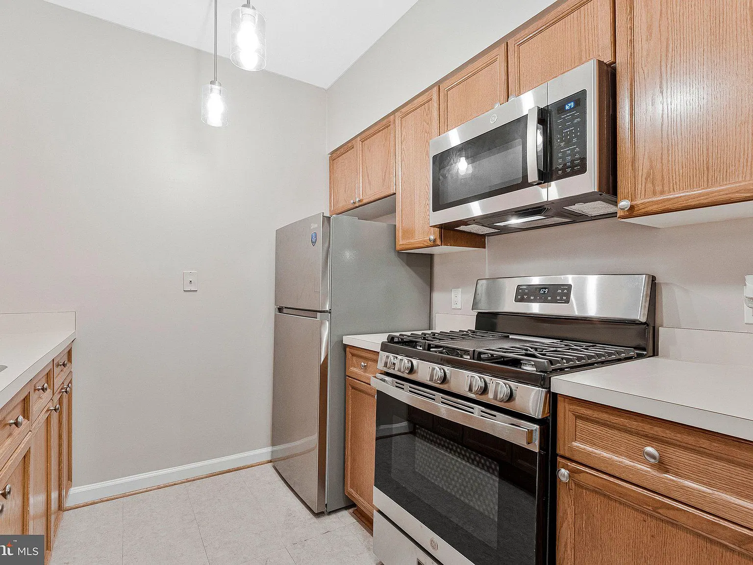 2204 Westcourt Ln — Photo 4