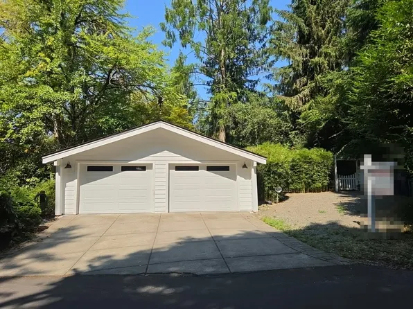 12428 68th Ave NE, Kirkland, WA 98034
