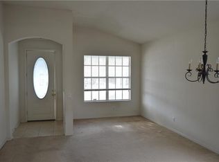 1301 Gentilly Ln, Zephyrhills, FL 33544