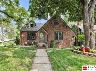 1101 S 52nd St, Omaha, NE 68106
