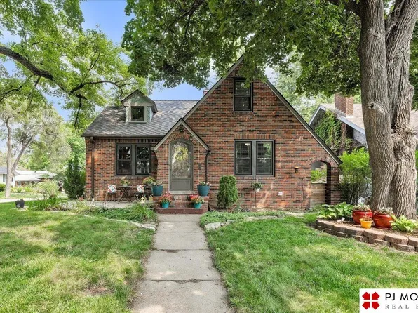 1101 S 52nd St, Omaha, NE 68106