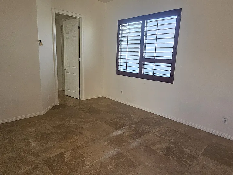 10 Champagne Cir — Photo 22