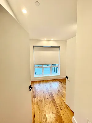 Rented by Pear NYC LLC | media 23