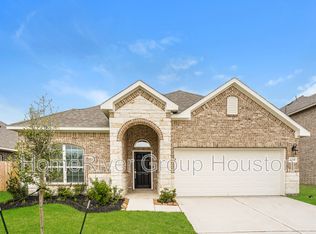 8431 Bay Orchard Dr, Baytown, TX 77521