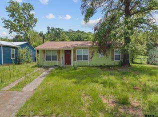 646 Northaven Dr, Lone Star, TX 75668