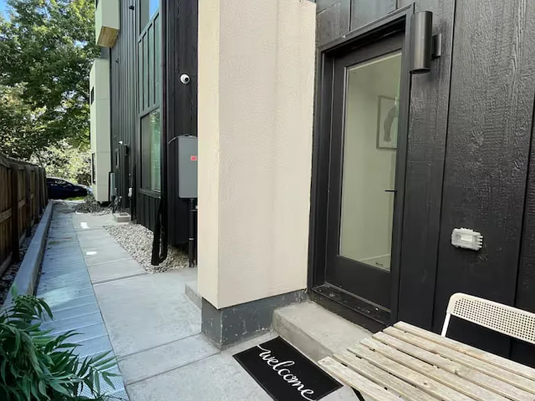 2939 W 22nd Ave — Photo 19