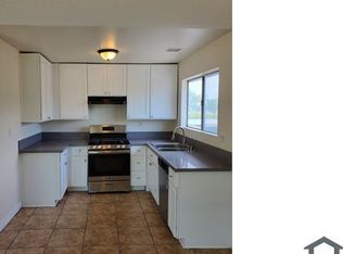 1116 Oxford Dr, Redlands, CA 92374