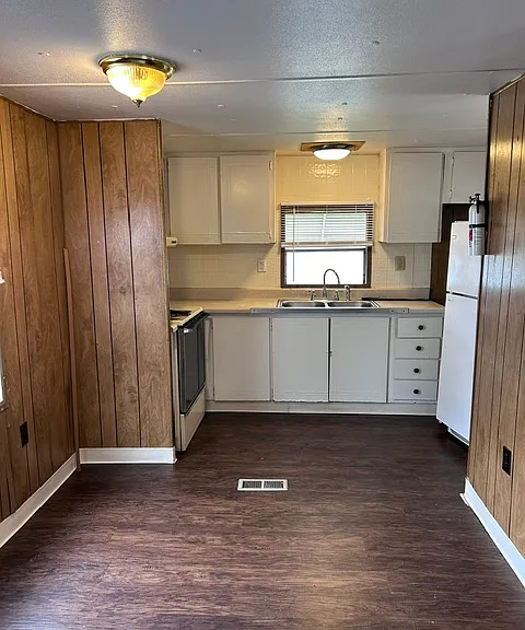 1520 E Main St #3 — Photo 5