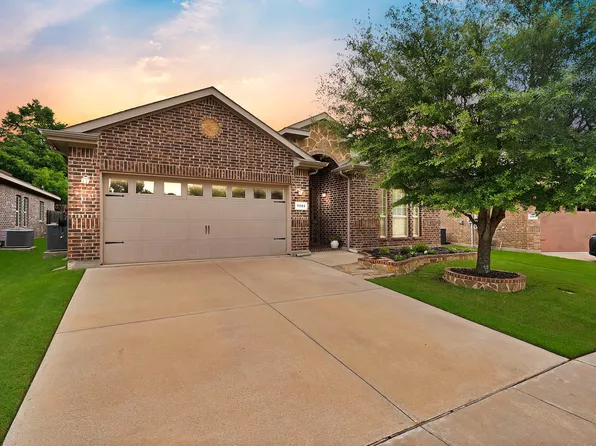 5003 Audie Ct, Arlington, TX 76001