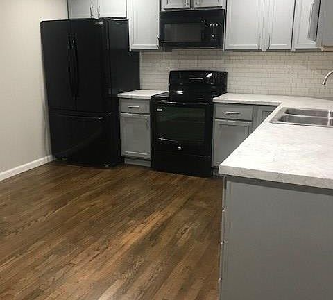 4th image of 527 Wyatt Ave