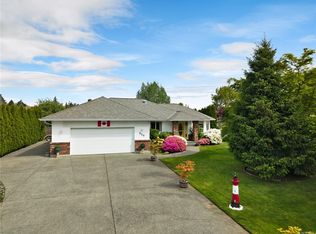 658 Windsor Pl, Campbell River, BC V9W 7Y6