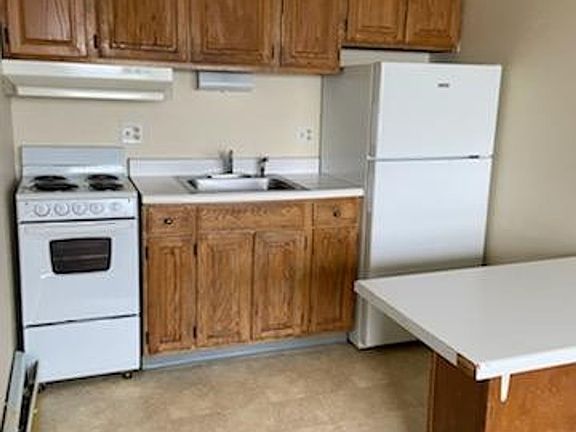3rd image of 4221 SE 13th St APT 17