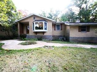 2600 Forest Ln, High Ridge, MO 63049